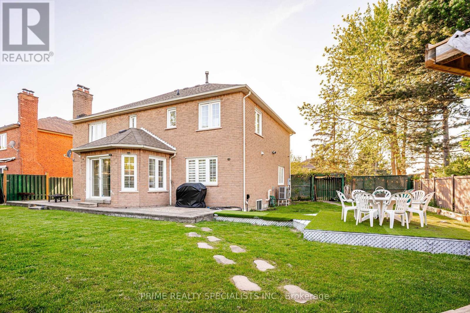 1800 Tattersall Way, Mississauga, ON - Outdoor