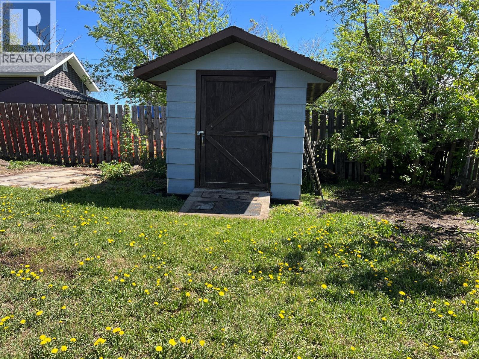 505 97A Avenue, Dawson Creek, BC - Outdoor