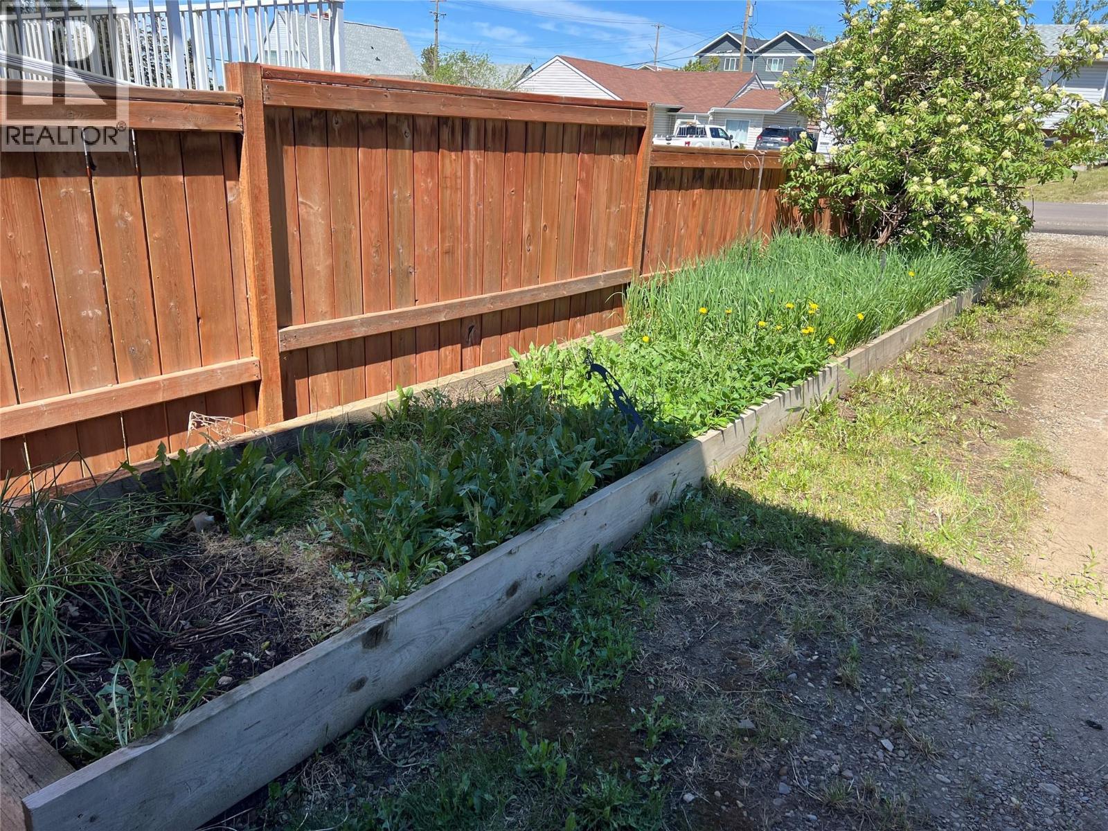 505 97A Avenue, Dawson Creek, BC - Outdoor