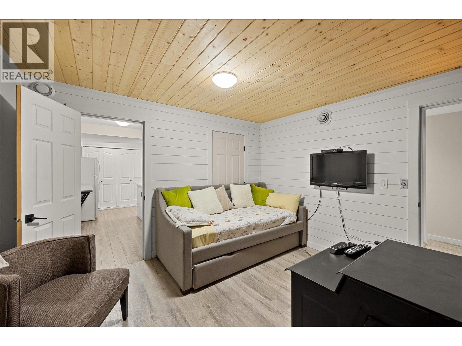 3546 Mabel Lake Road, Lumby, BC - With Deck Patio Veranda With Exterior