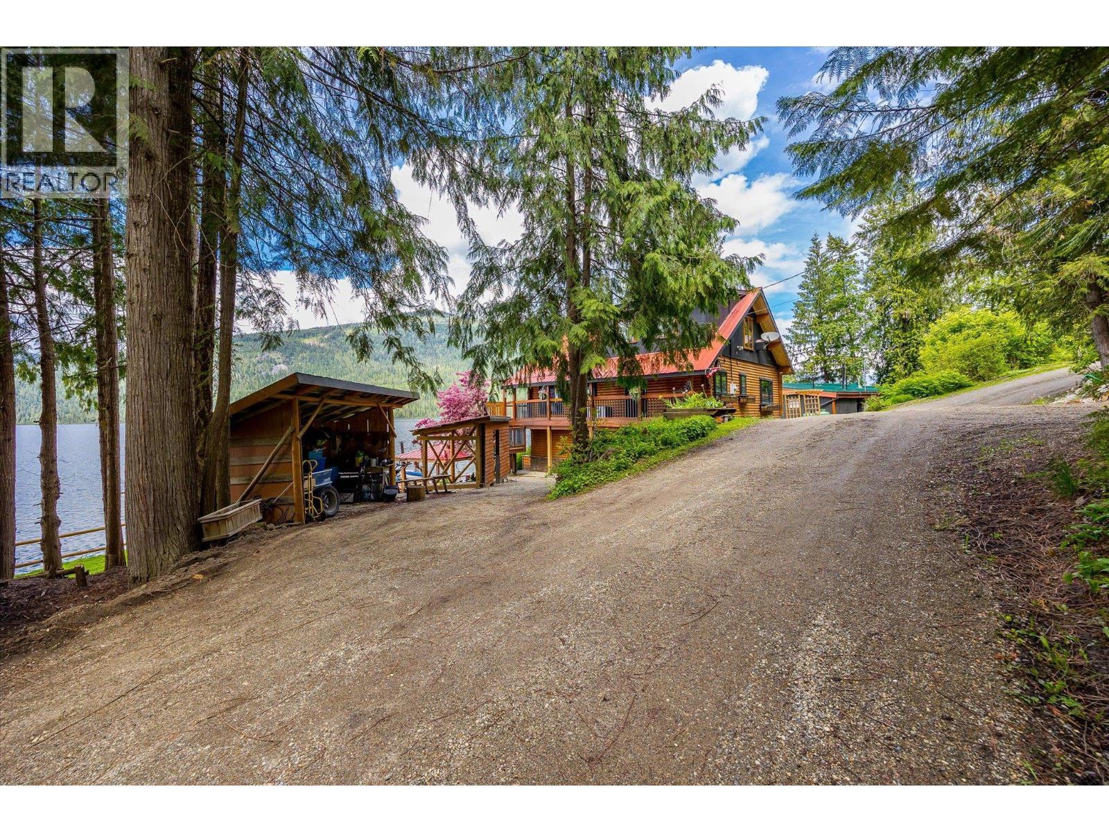 3546 Mabel Lake Road, Lumby, BC - Outdoor