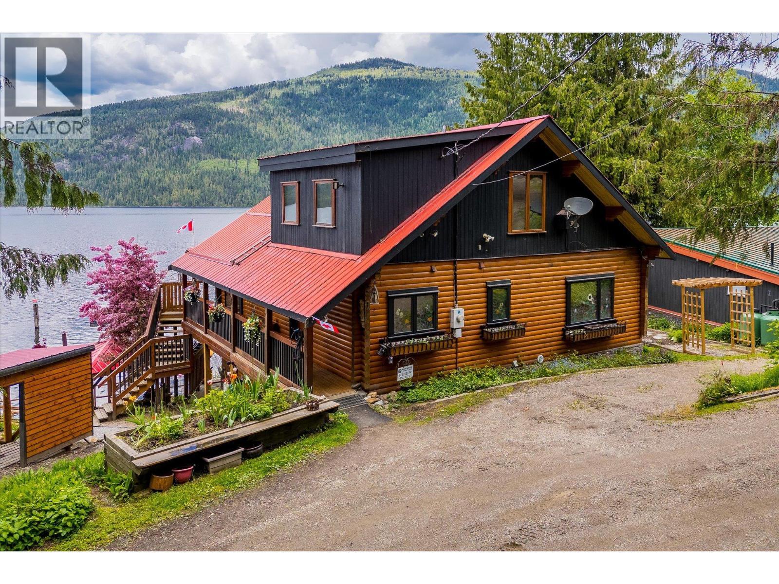 3546 Mabel Lake Road, Lumby, BC - Outdoor