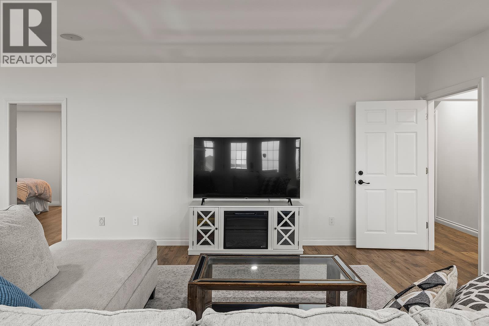 Lower Level Rec Room - 629 Almandine Court, Kelowna, BC - Indoor Photo Showing Living Room