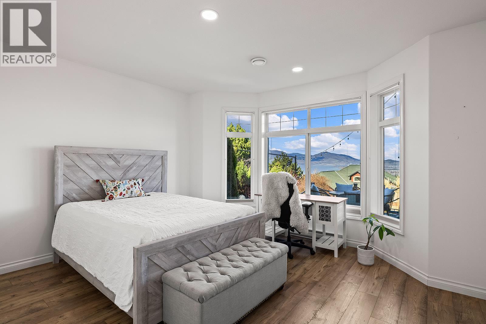 Lower Level Third Bedroom - 629 Almandine Court, Kelowna, BC - Indoor Photo Showing Bedroom