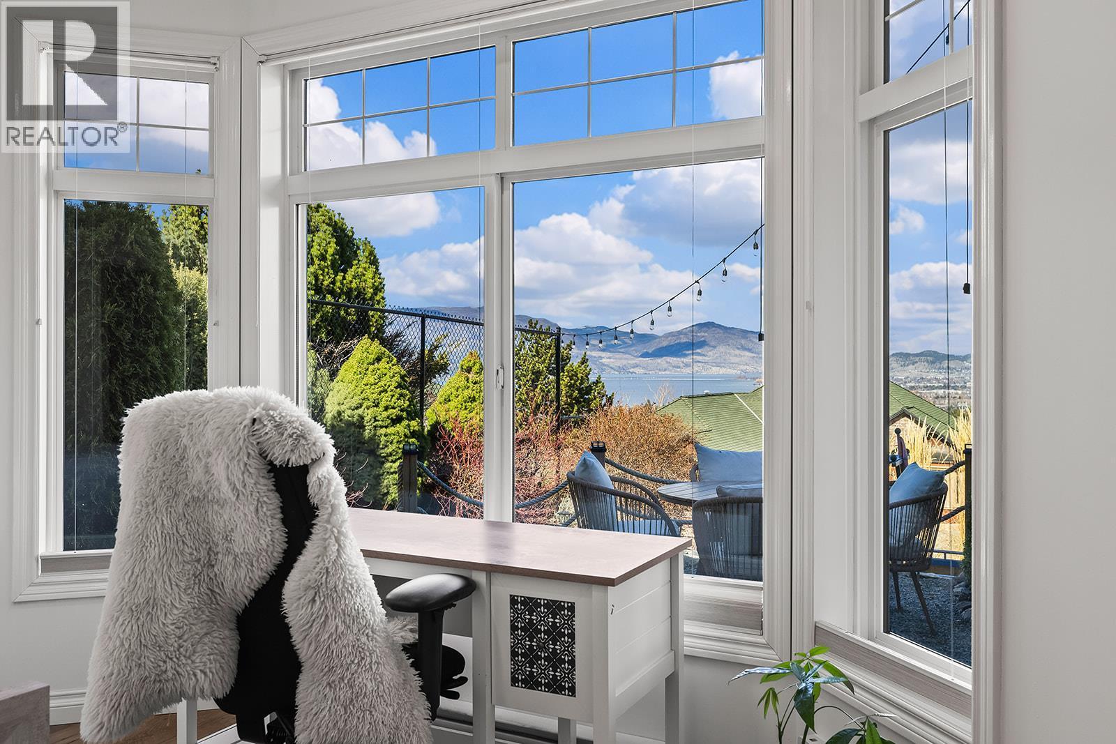 Lower Level Third Bedroom - 629 Almandine Court, Kelowna, BC - Indoor