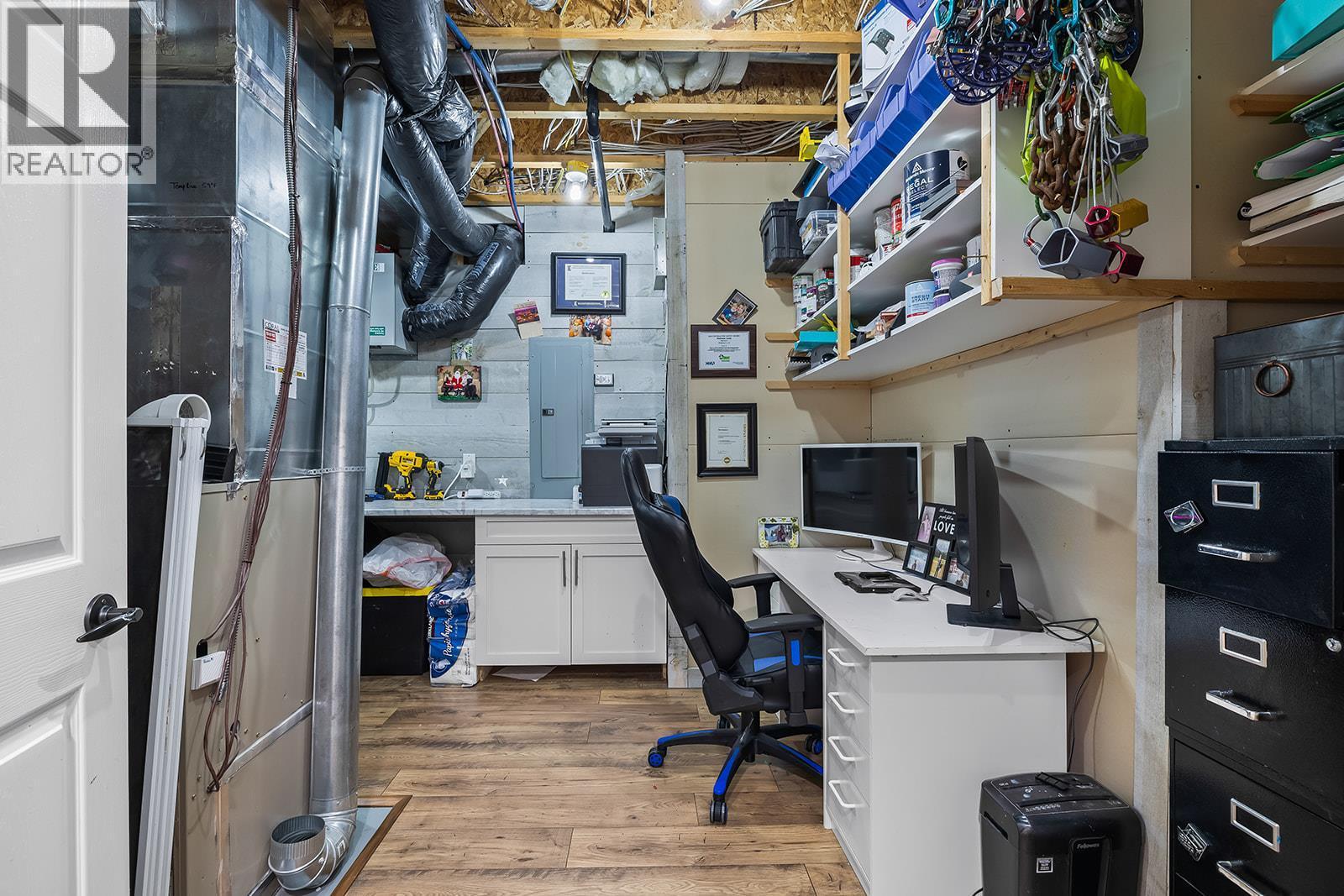 Utility Room - 629 Almandine Court, Kelowna, BC - Indoor Photo Showing Office