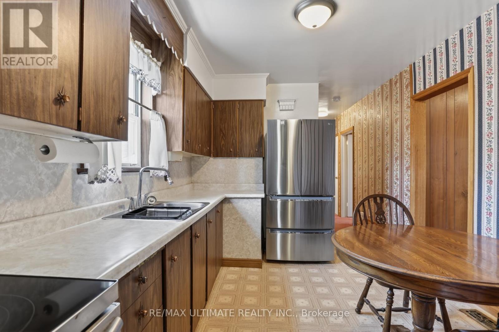 1494 Danforth Road, Toronto, ON - Indoor Photo Showing Kitchen