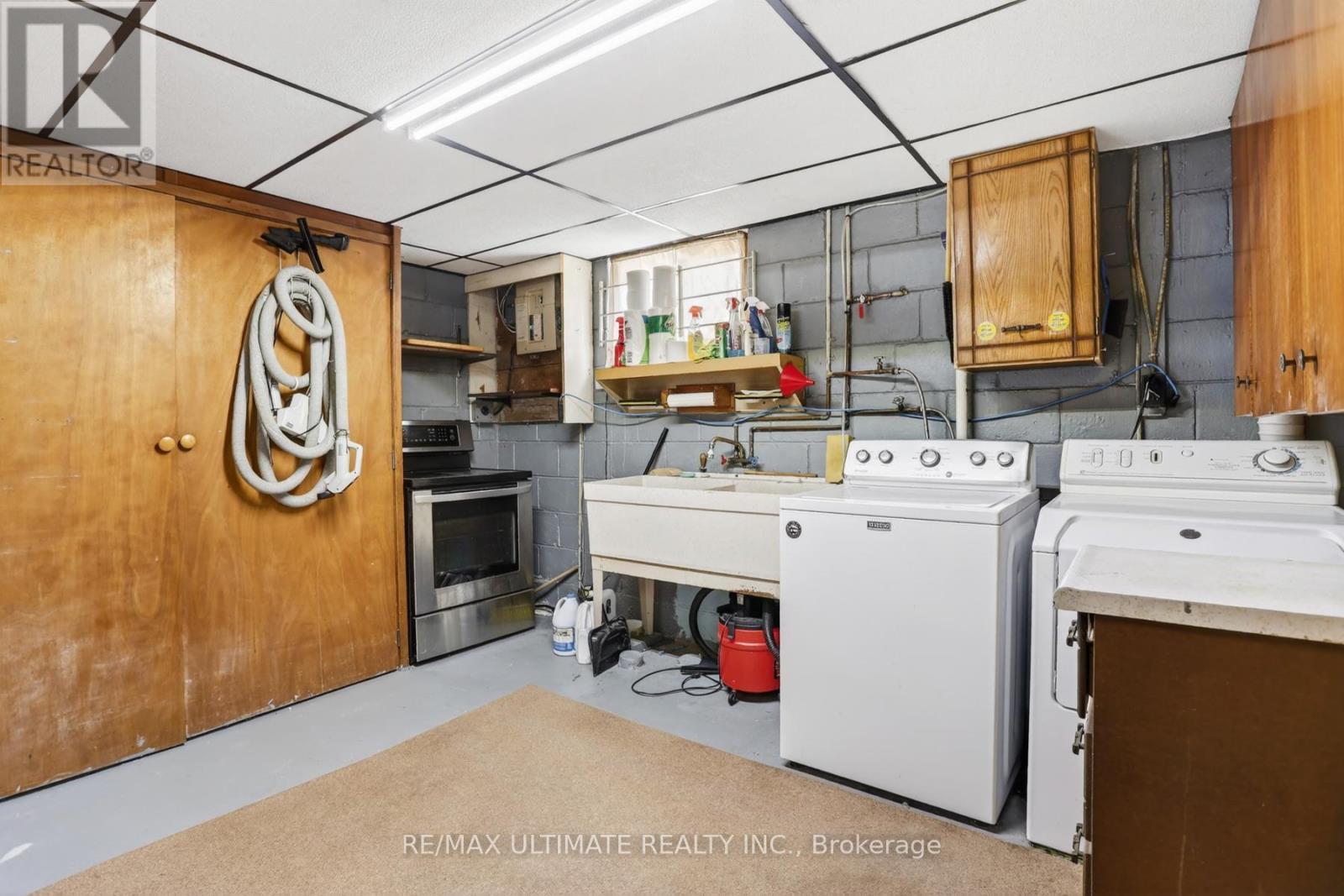 1494 Danforth Road, Toronto, ON - Indoor Photo Showing Laundry Room