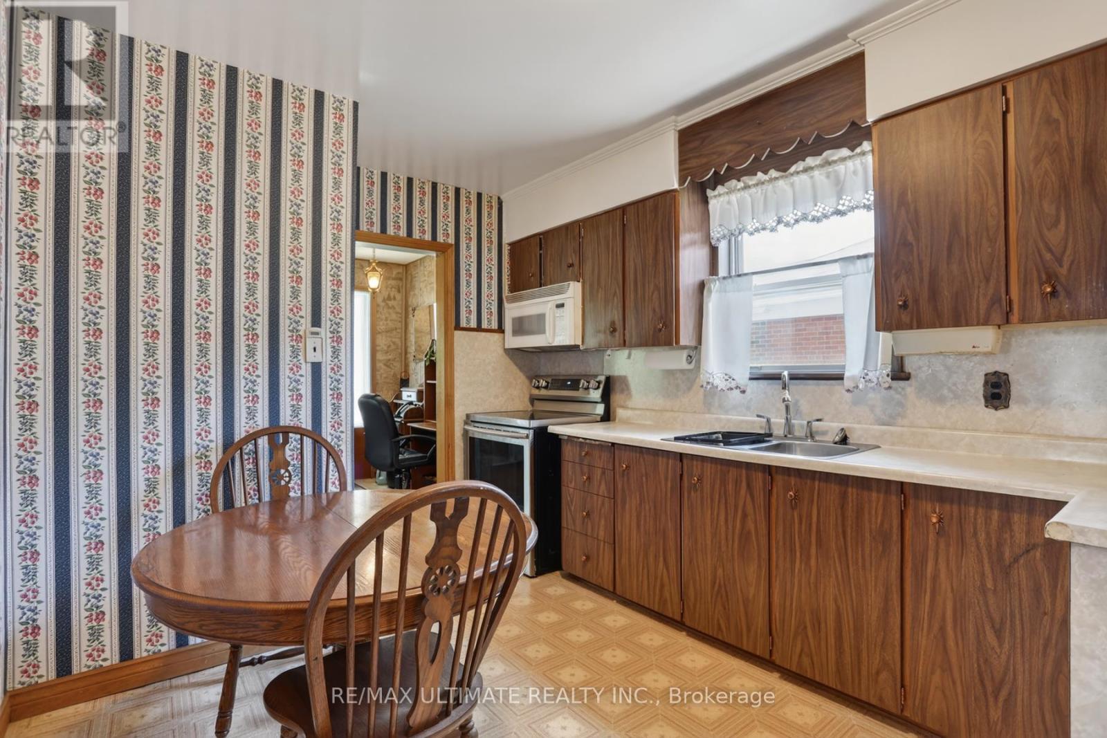 1494 Danforth Road, Toronto, ON - Indoor