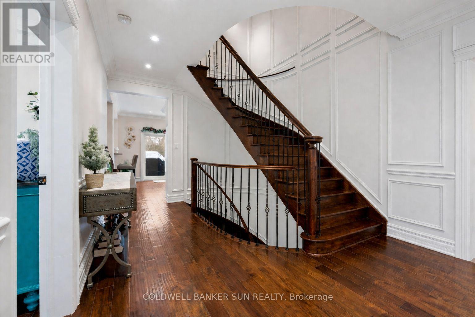 34 Previn Court, New Tecumseth, ON
