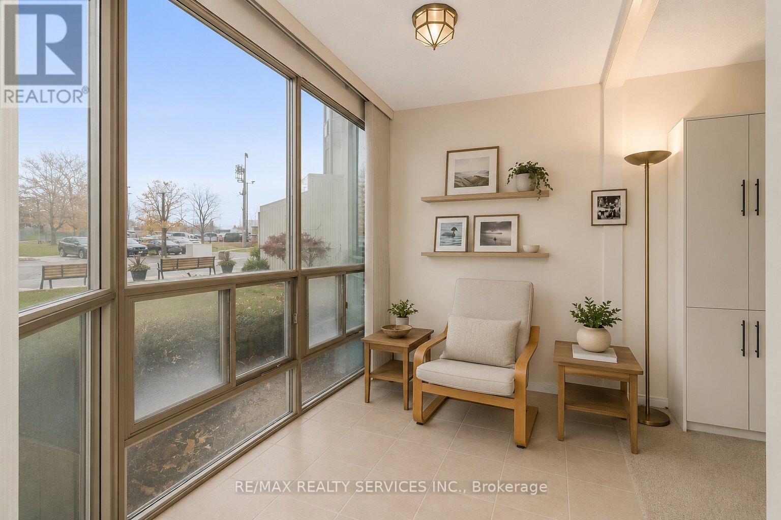 107 - 20 Mcfarlane Drive, Halton Hills, ON