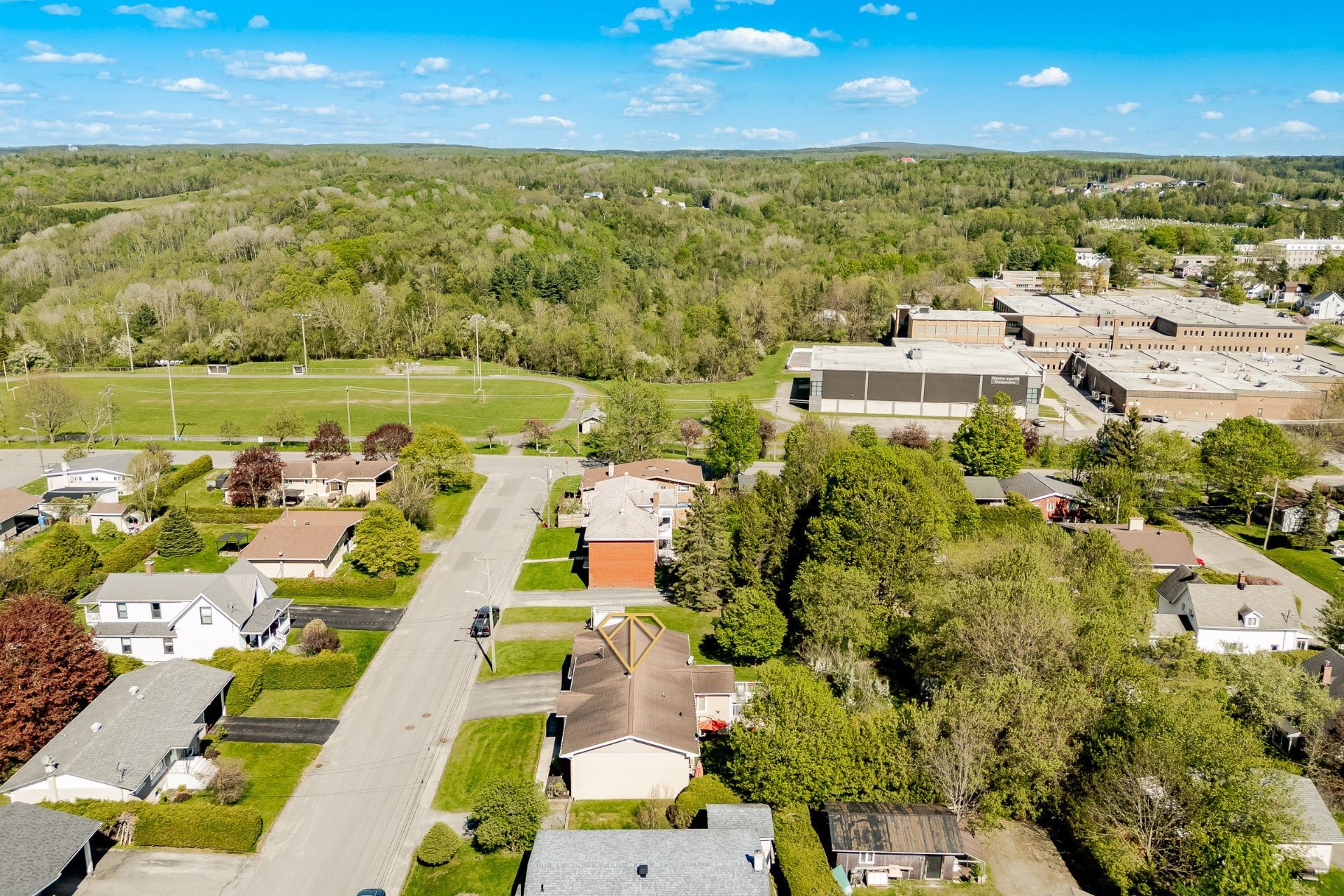 Photo aérienne - 182 - 184 Rue Victoria, Coaticook, QC - Outdoor With View