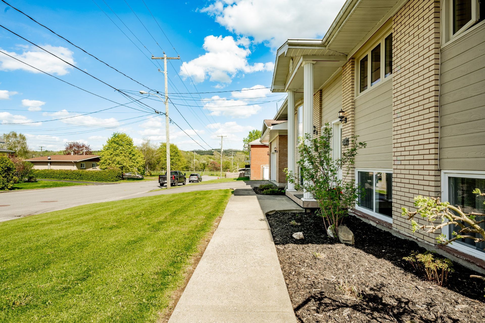 Entrée extérieure - 182 - 184 Rue Victoria, Coaticook, QC - Outdoor