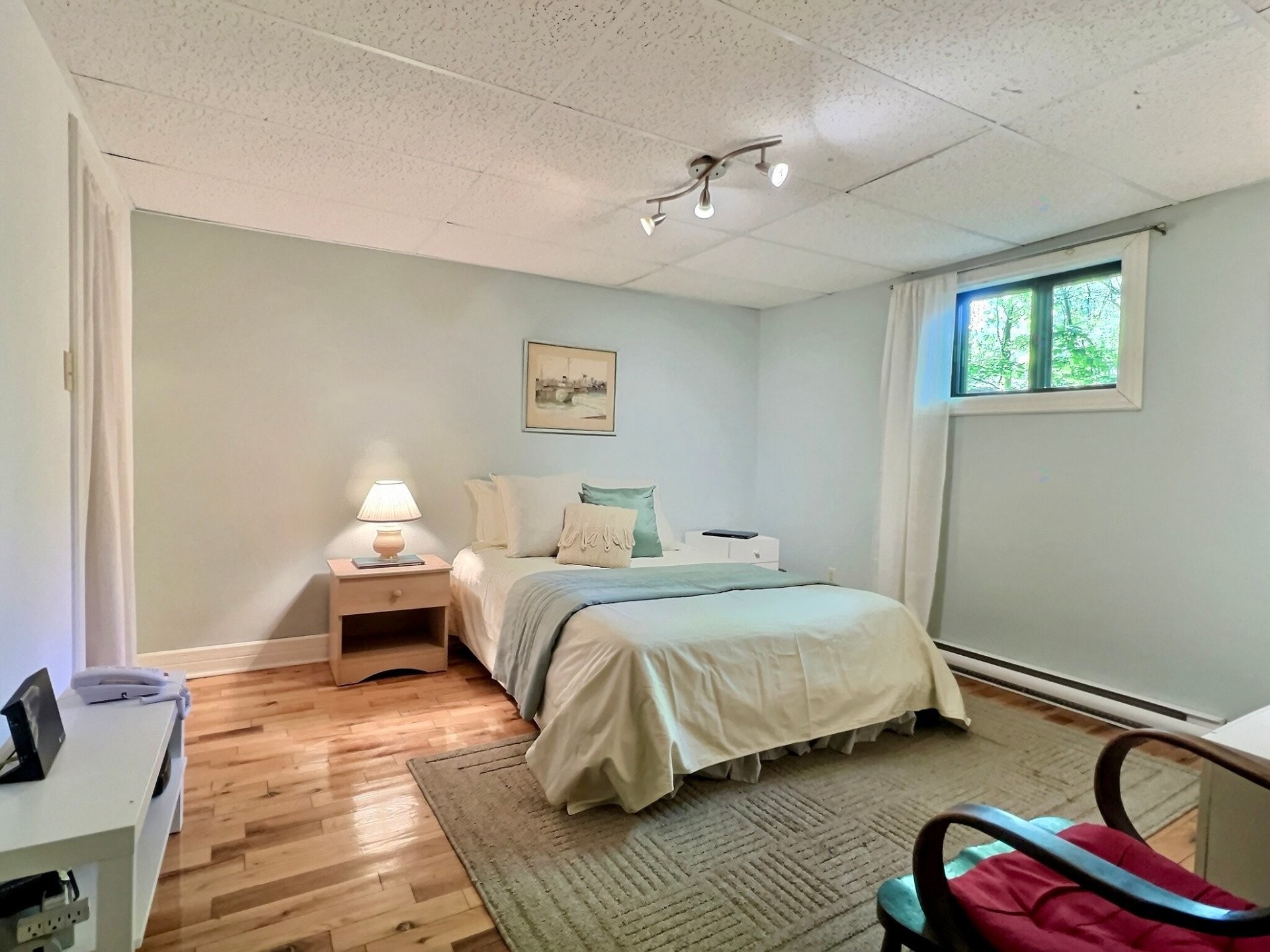 Chambre à coucher - 3655 Ch. Des Éperviers, Saint-Placide, QC - Indoor Photo Showing Bedroom