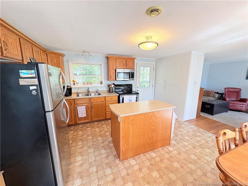 101 Maxwell Road, Canal, NB