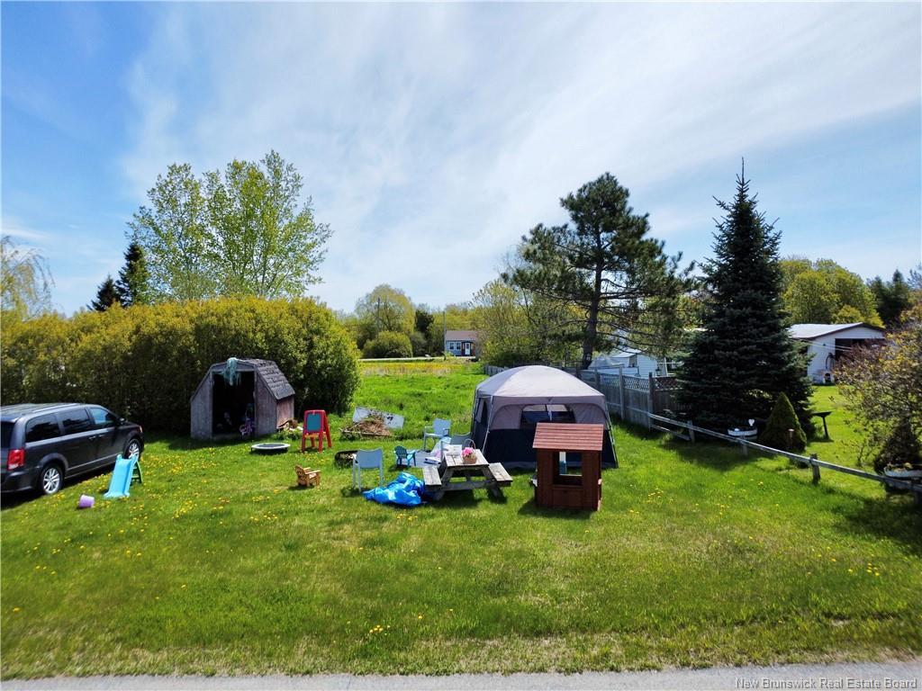 3957 Main St, Belledune, NB