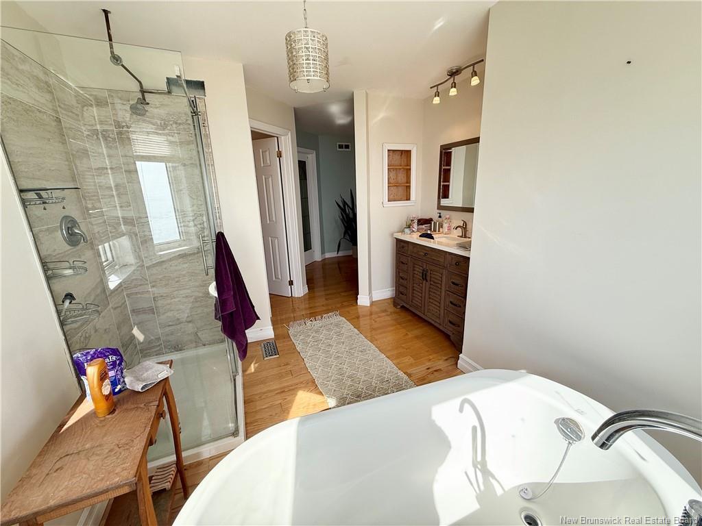 411 Principale, Petit-Rocher, NB