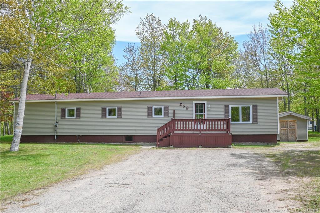 258 Du Bocage St, Saint-Léolin, NB