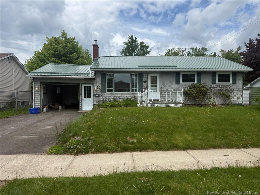 65 Leeds Dr, Fredericton, NB