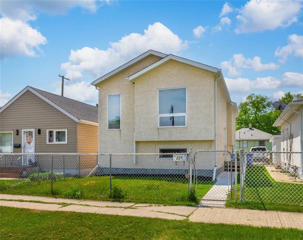 824 Martin Ave, Winnipeg, MB
