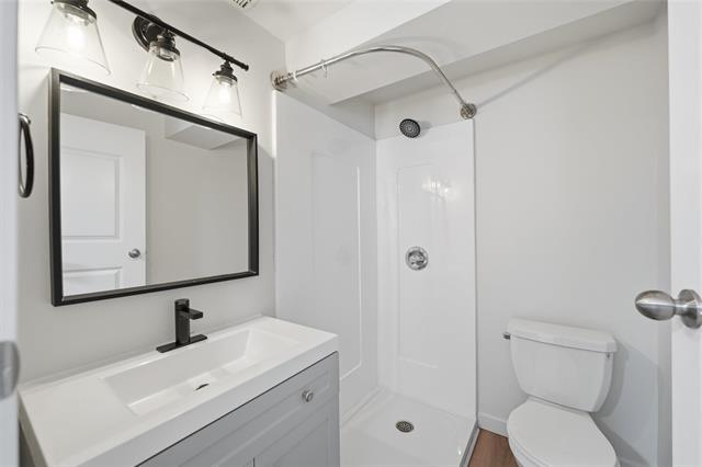 306 Martin Ave, Winnipeg, MB