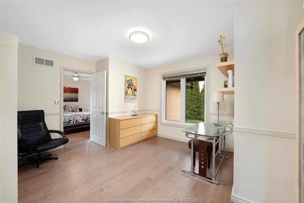 2098 Edgemore Avenue, Lasalle, ON