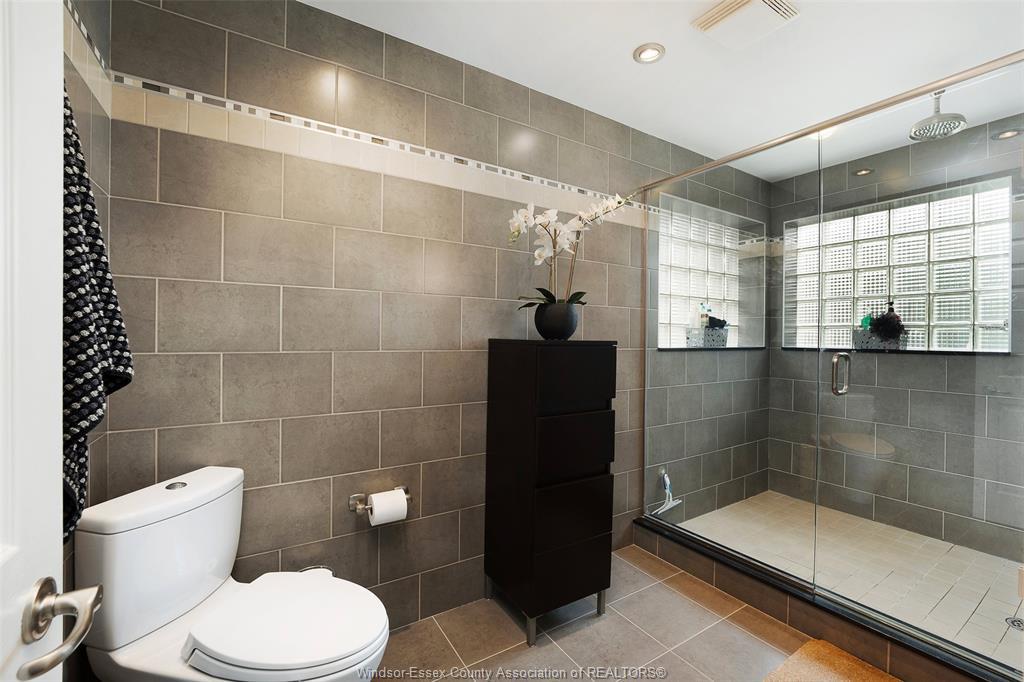 2098 Edgemore Avenue, Lasalle, ON