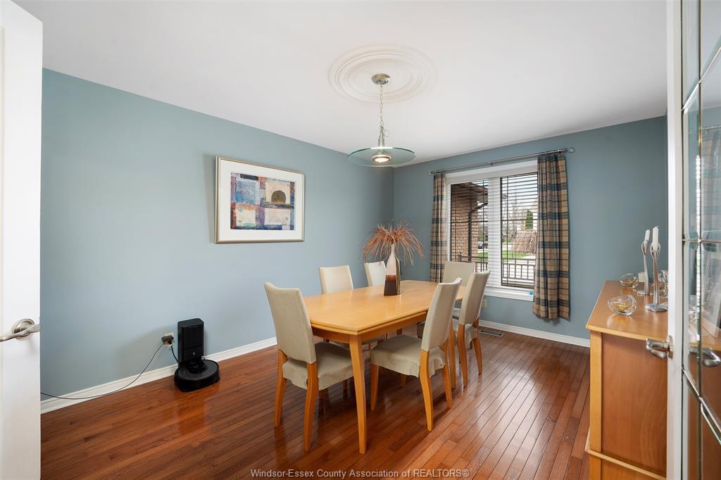 2098 Edgemore Avenue, Lasalle, ON