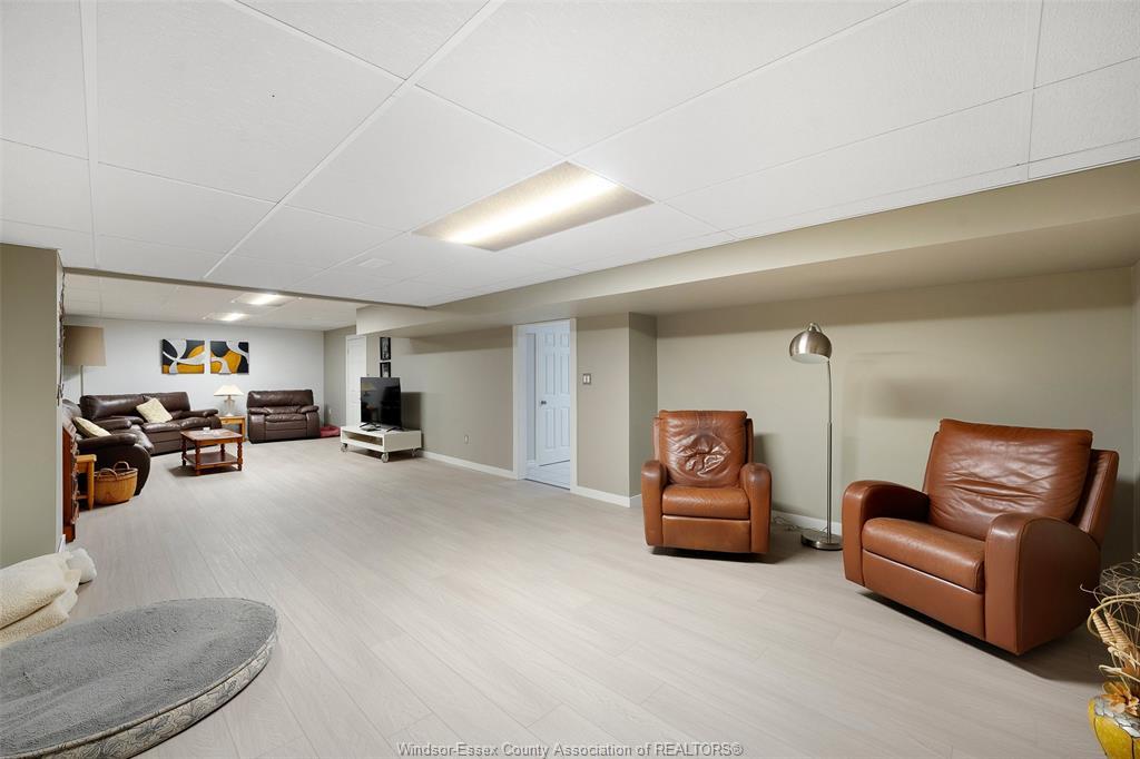 2098 Edgemore Avenue, Lasalle, ON
