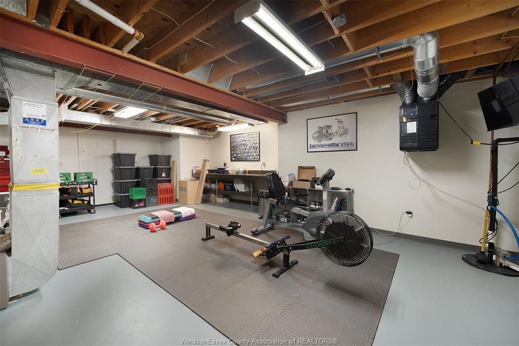 2098 Edgemore Avenue, Lasalle, ON