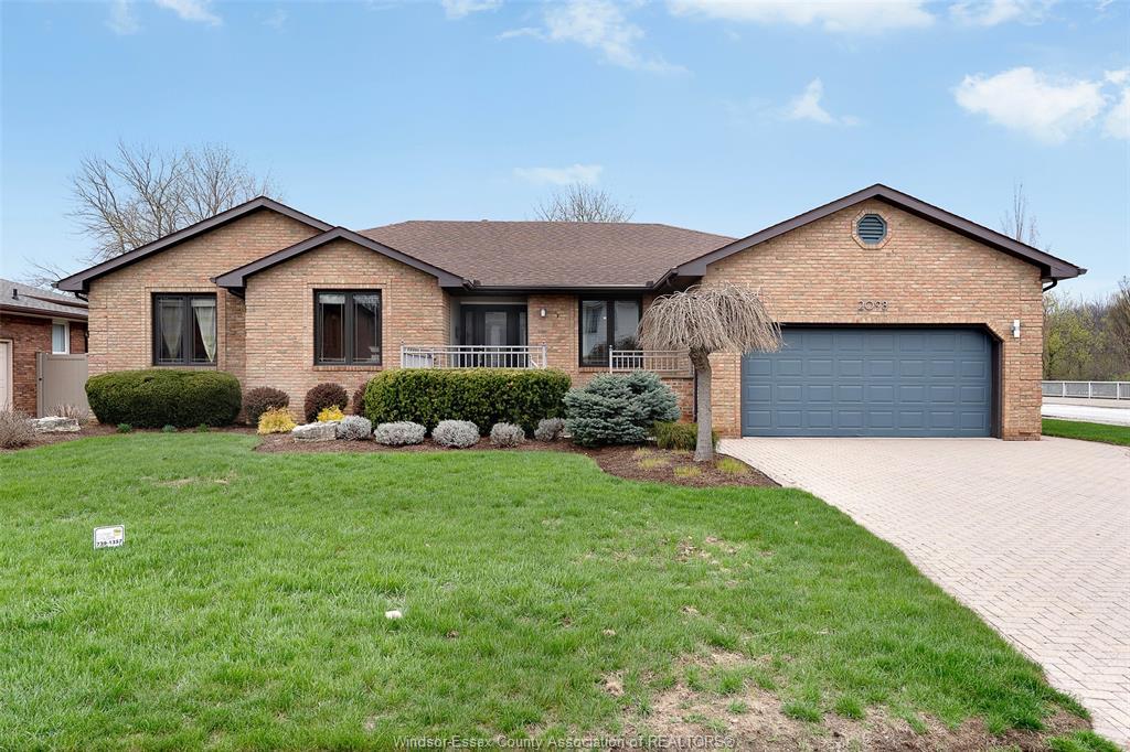 2098 Edgemore Avenue, Lasalle, ON
