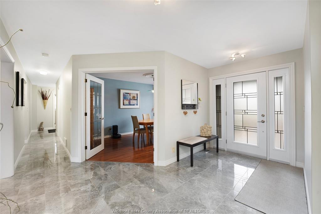 2098 Edgemore Avenue, Lasalle, ON