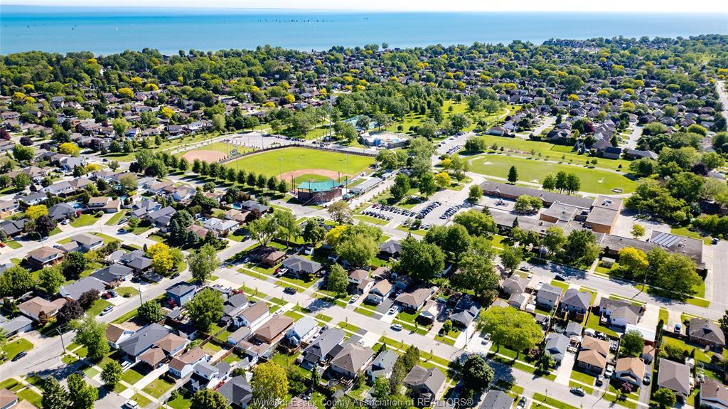 622 Labute, Tecumseh, ON