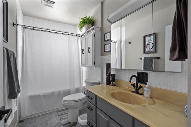 1090 Lyons St, Headingley, MB