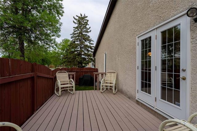 2 Furness Bay, Winnipeg, MB