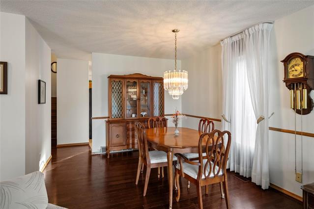 2 Furness Bay, Winnipeg, MB