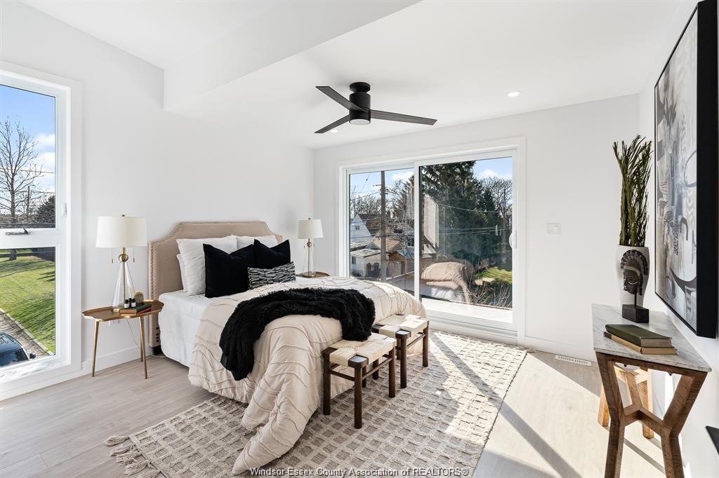 2041 Seneca Street, Windsor, ON - Indoor Photo Showing Bedroom