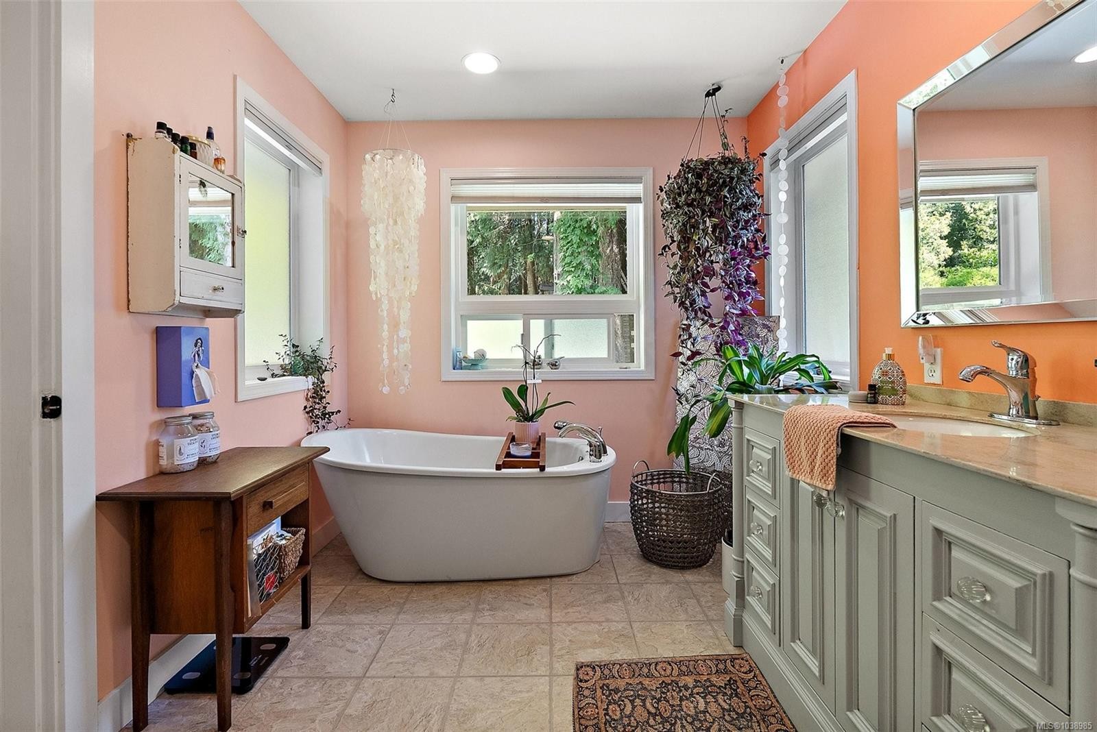 2375 Damascus Rd, Shawnigan Lake, BC