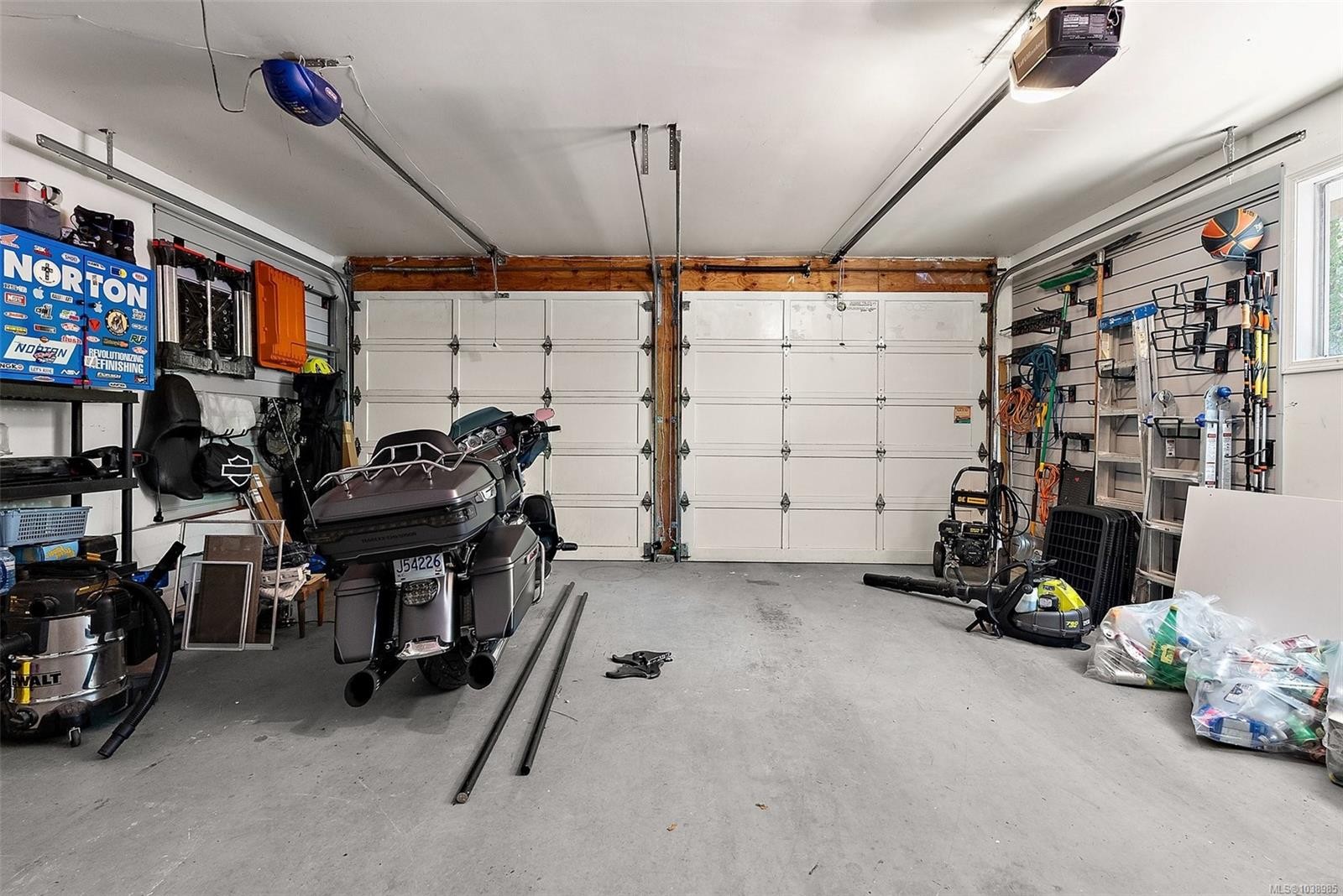 2375 Damascus Rd, Shawnigan Lake, BC