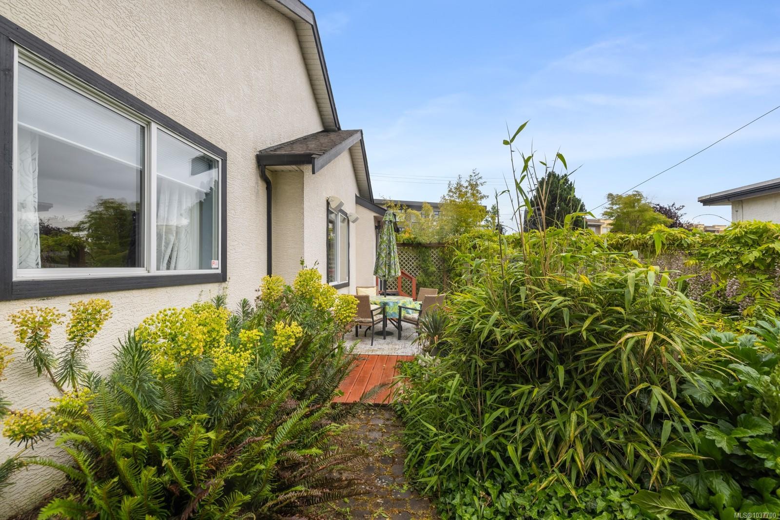 2902 Irma St, Victoria, BC