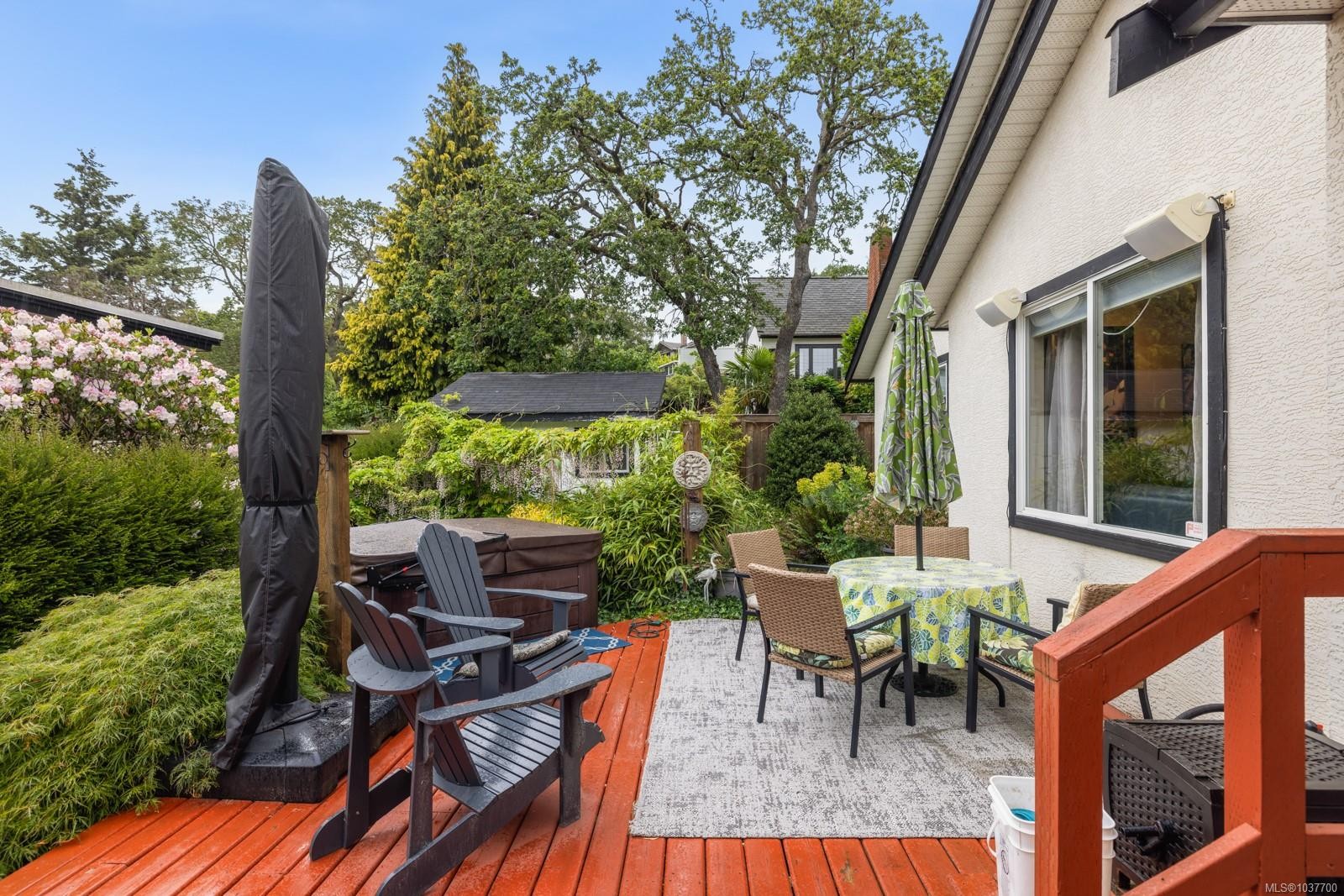 2902 Irma St, Victoria, BC