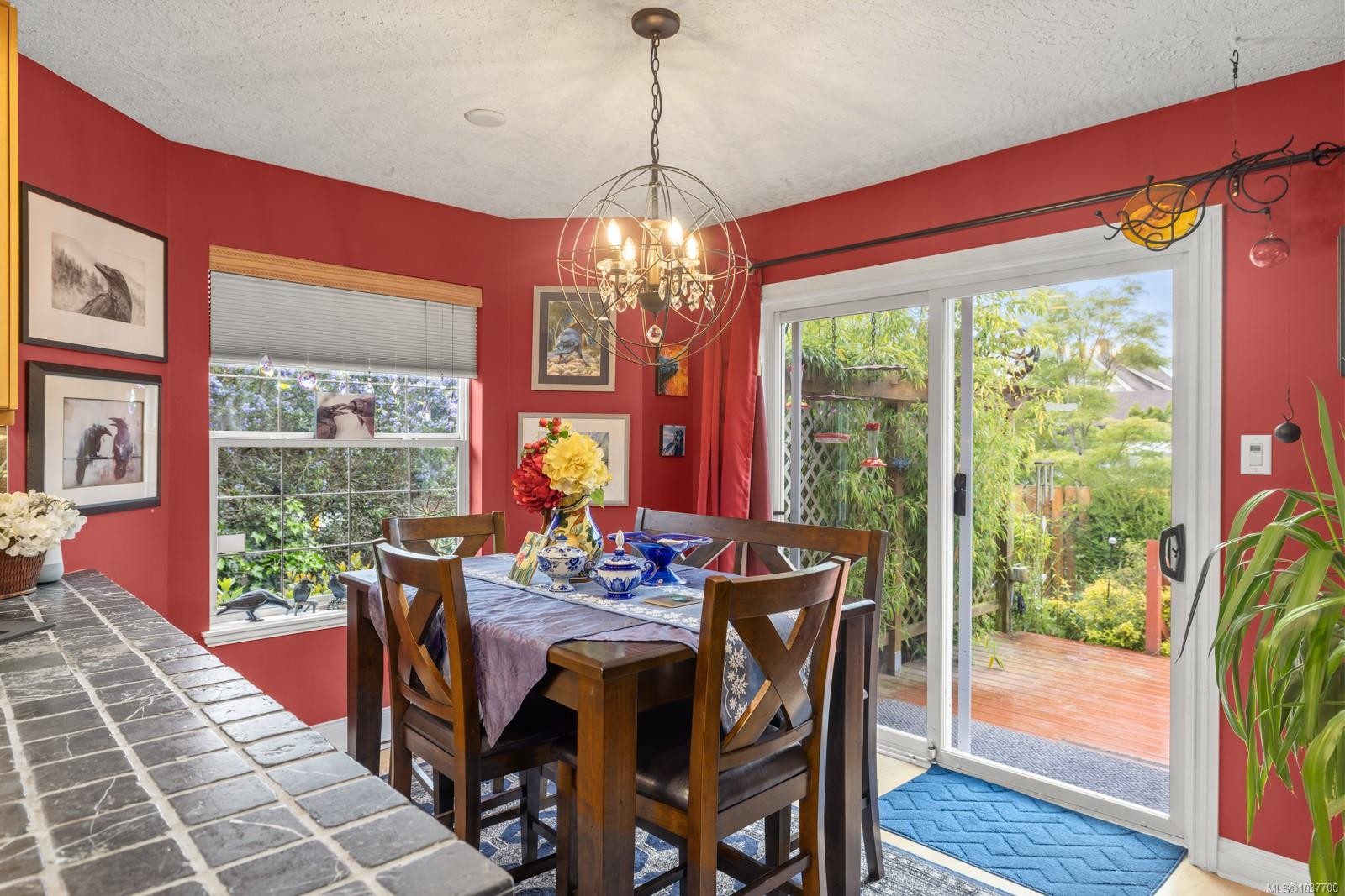 2902 Irma St, Victoria, BC