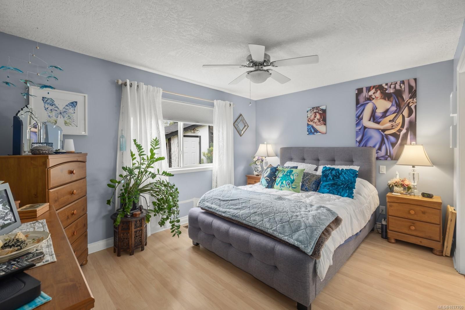 2902 Irma St, Victoria, BC