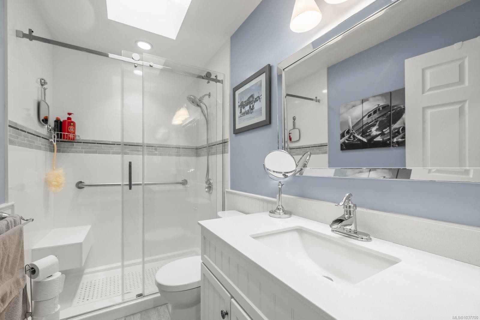 2902 Irma St, Victoria, BC