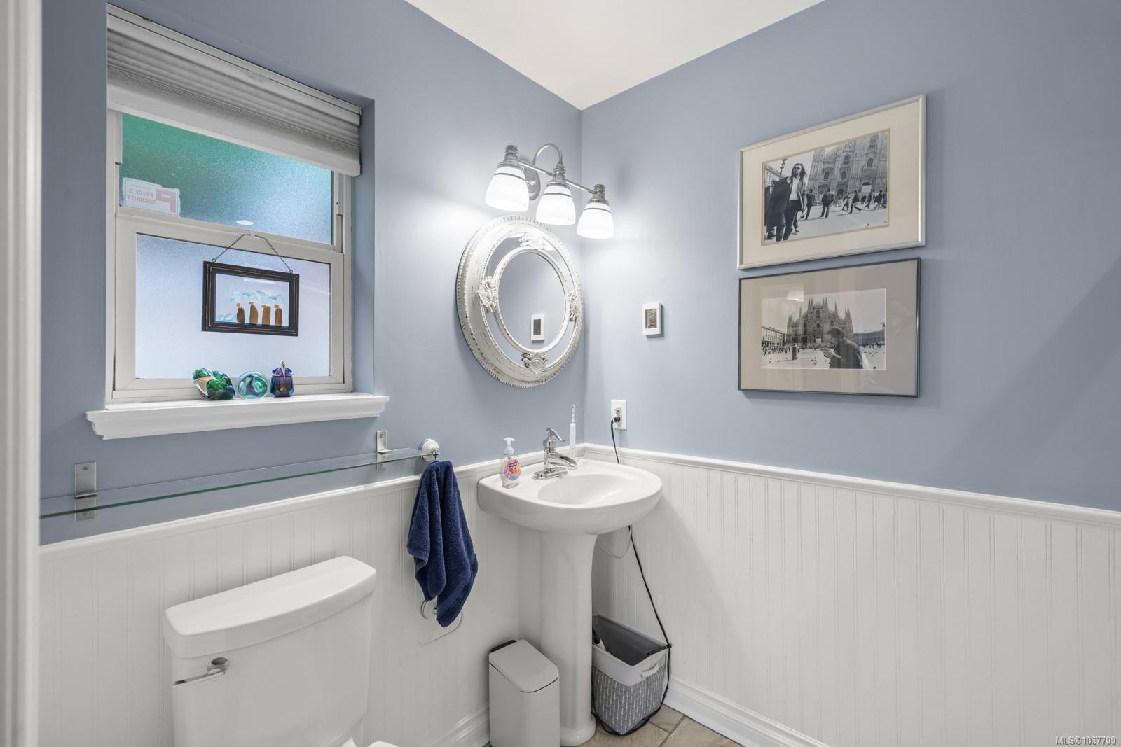 2902 Irma St, Victoria, BC