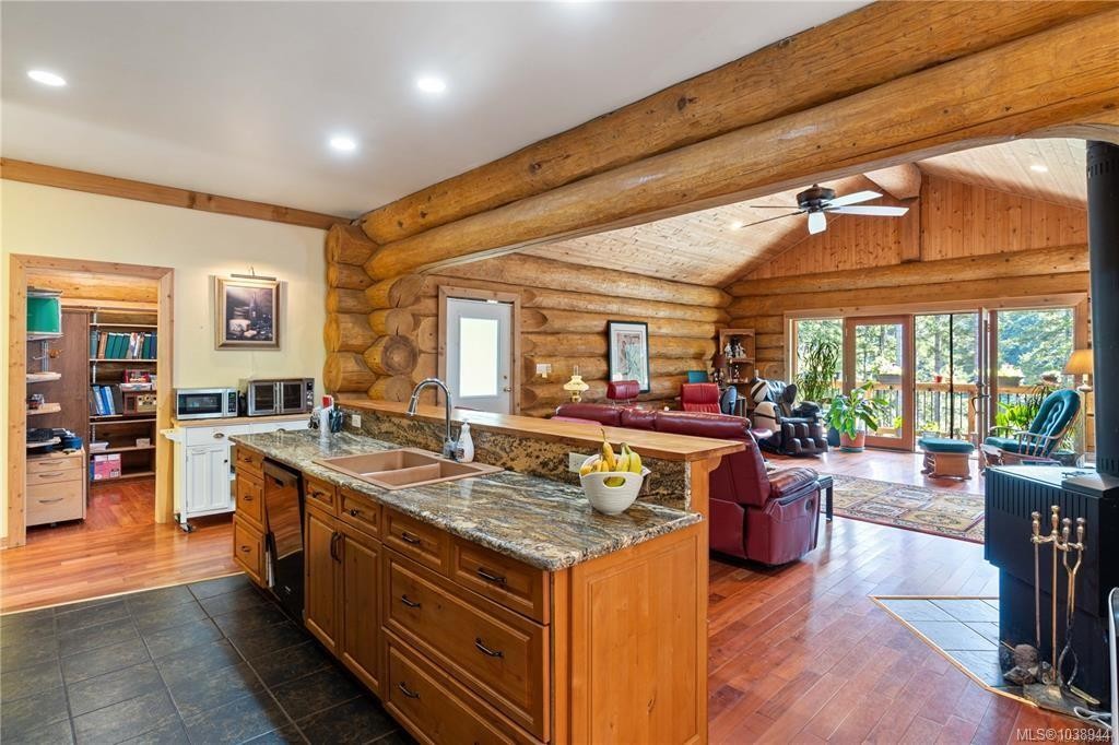 1813 Rugg Rd, Nanaimo, BC