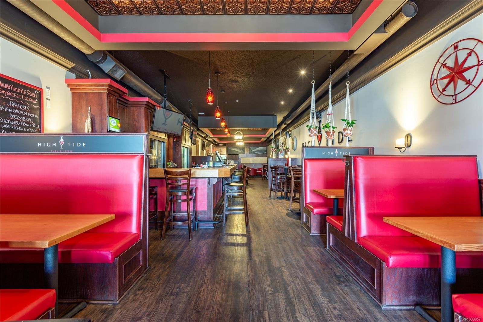#A&B-268 5Th St, Courtenay, BC