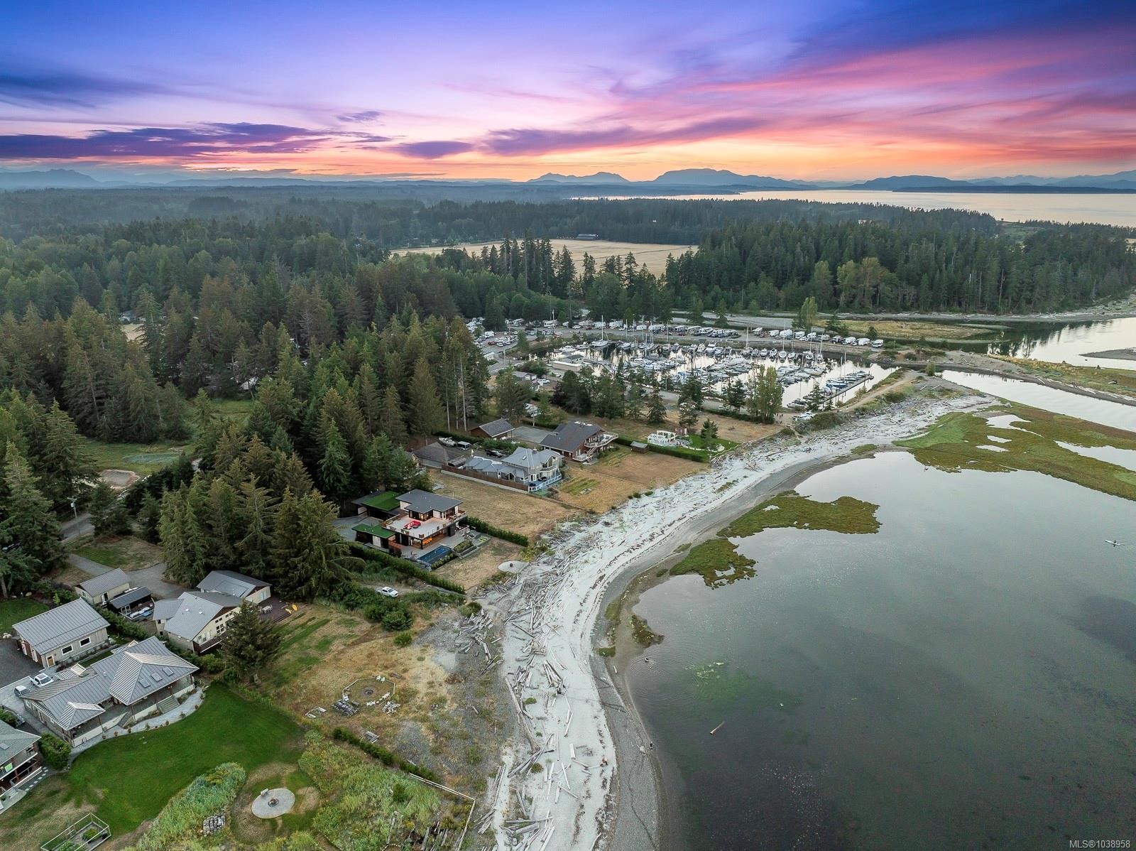 9046 Clarkson Ave, Black Creek, BC
