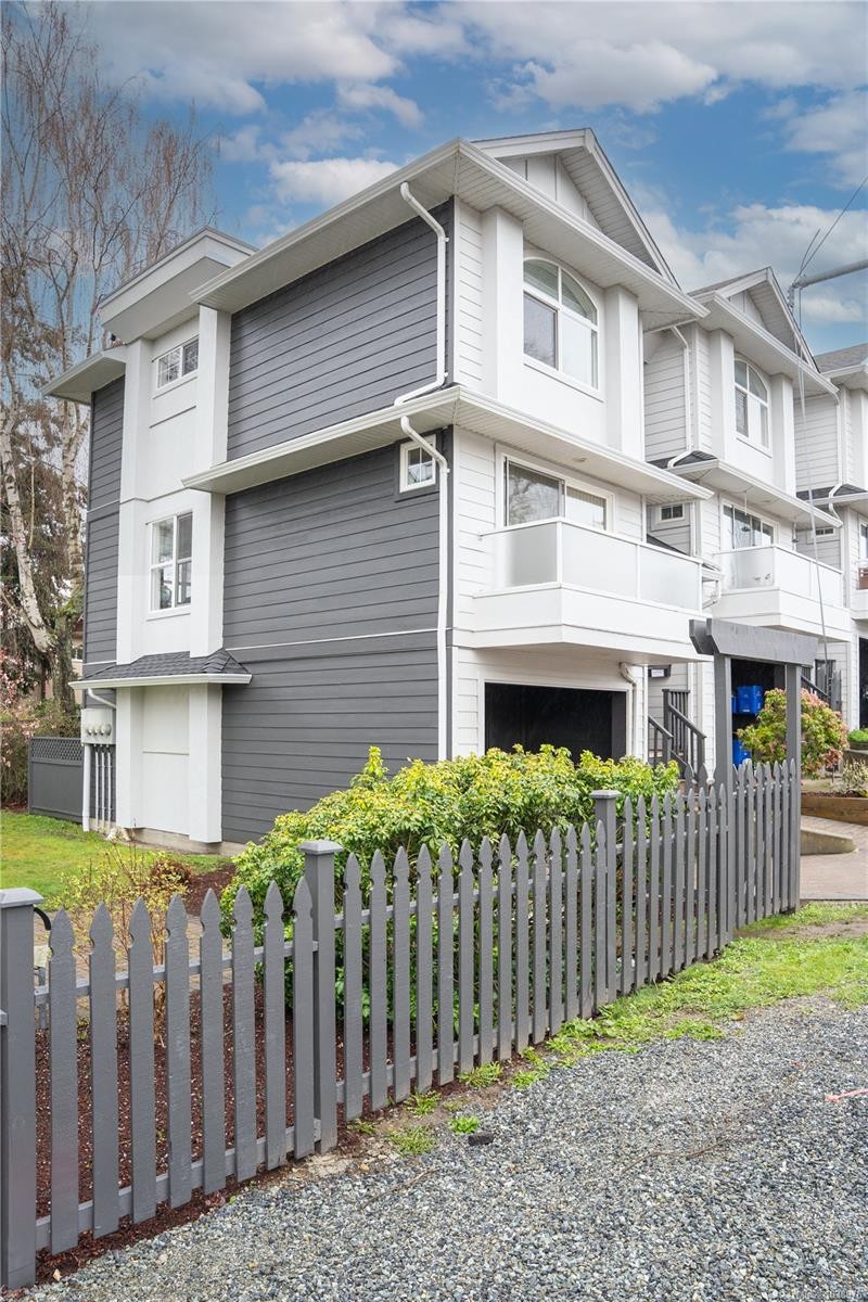 #4-601 Nelson St, Esquimalt, BC