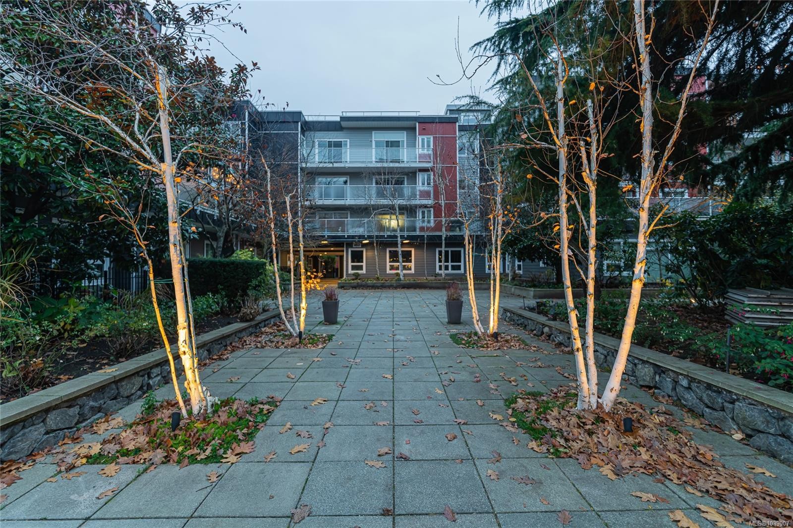 #210-1315 Esquimalt Rd, Esquimalt, BC